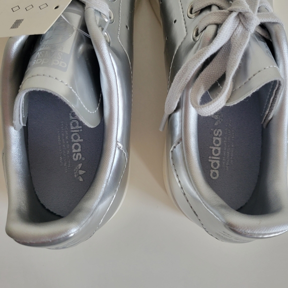Adidas Stan Smith Silver Metallic Low Top Sneakers Women's Size US8.5 FW5477 - Picture 5 of 14